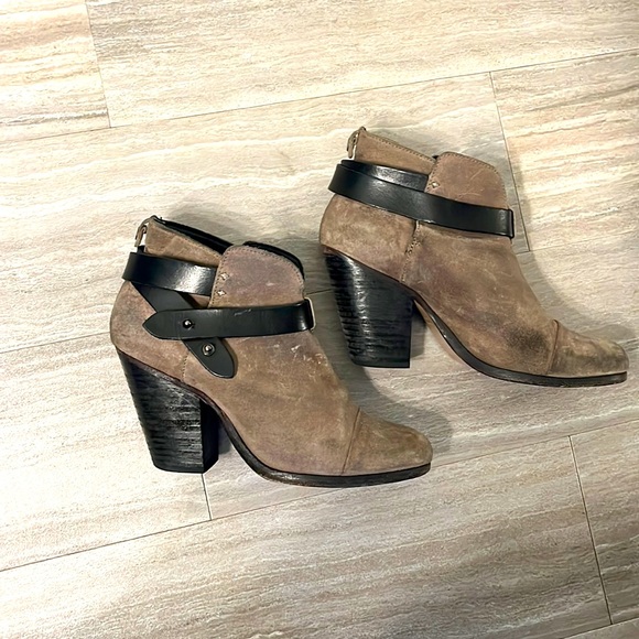 Rag & Bone ‘Harrow’ Distressed Suede Ankle Boot - Picture 1 of 9